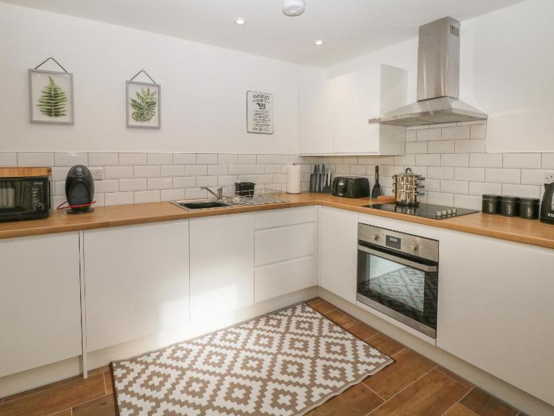 Holly Cottage - image 21