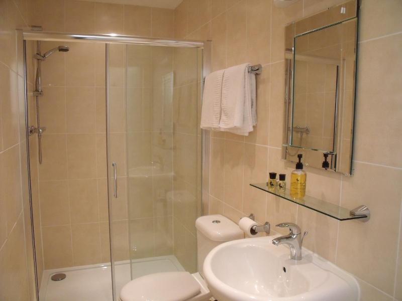 Double Room - Ground Floor image 2