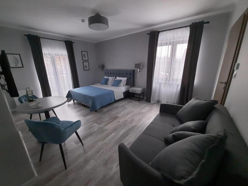 Standard Quadruple Room image 1