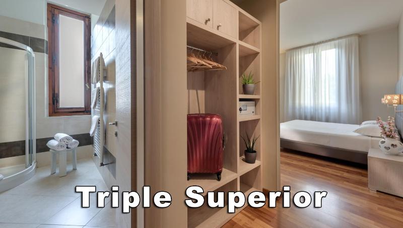 Superior Triple Room image 3