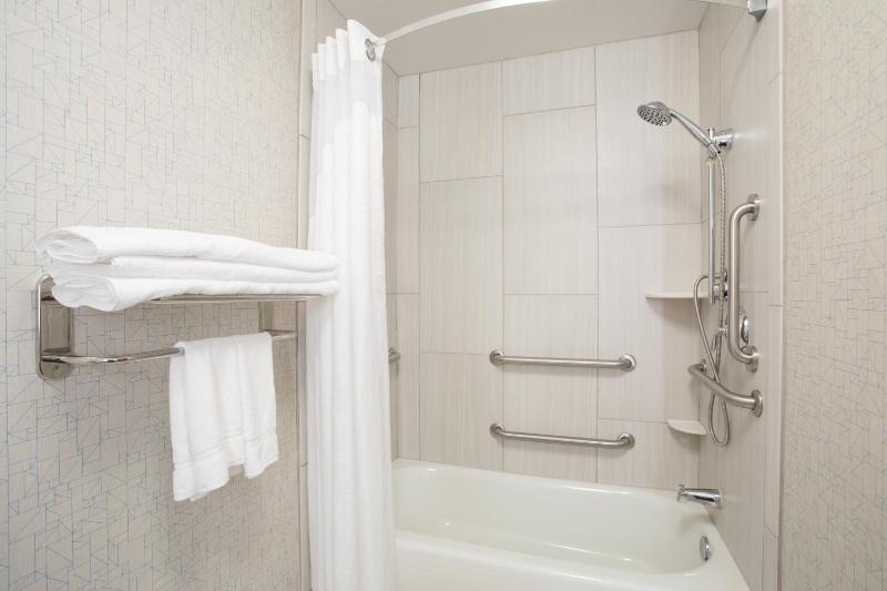 Standard Room image 3
