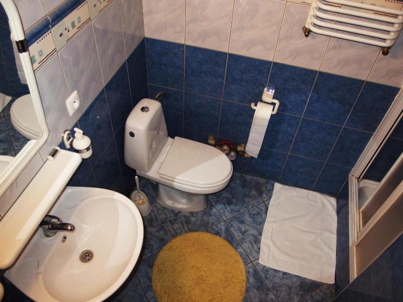 Studio Apartment (5 adults) image 4