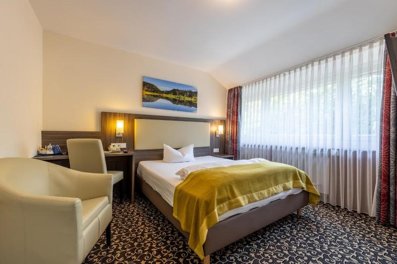 Single Room image 2