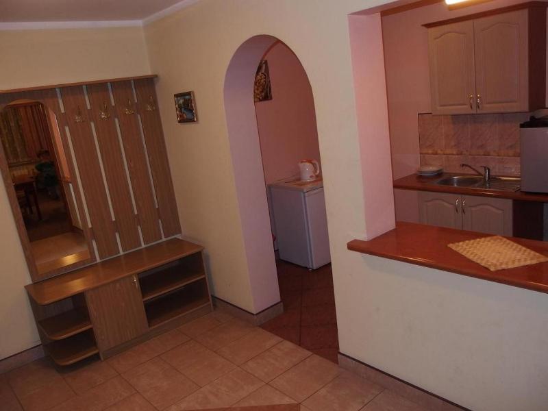 Studio (4 Adults) image 2