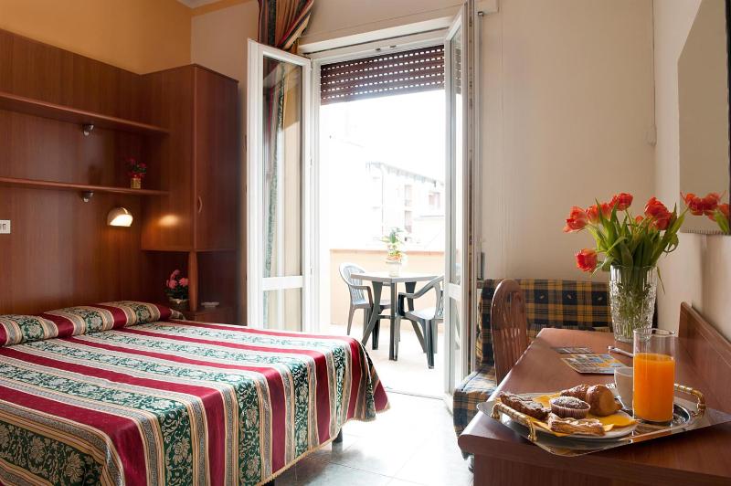 Hotel Dolly - image 5