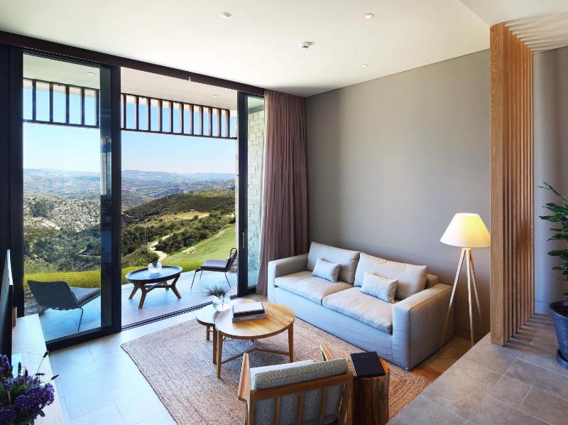 Mountain Executive Suite image 4