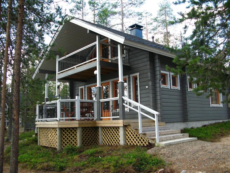 Two-Bedroom Cottage image 3
