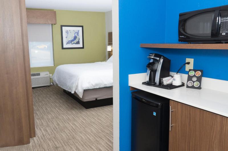 Standard Room image 2
