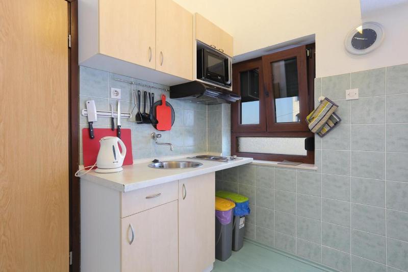 Studio with Balcony and Sea View image 2