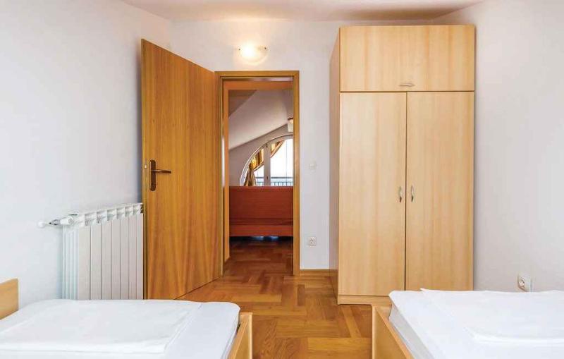 Apartment in Senj 17249 - image 8