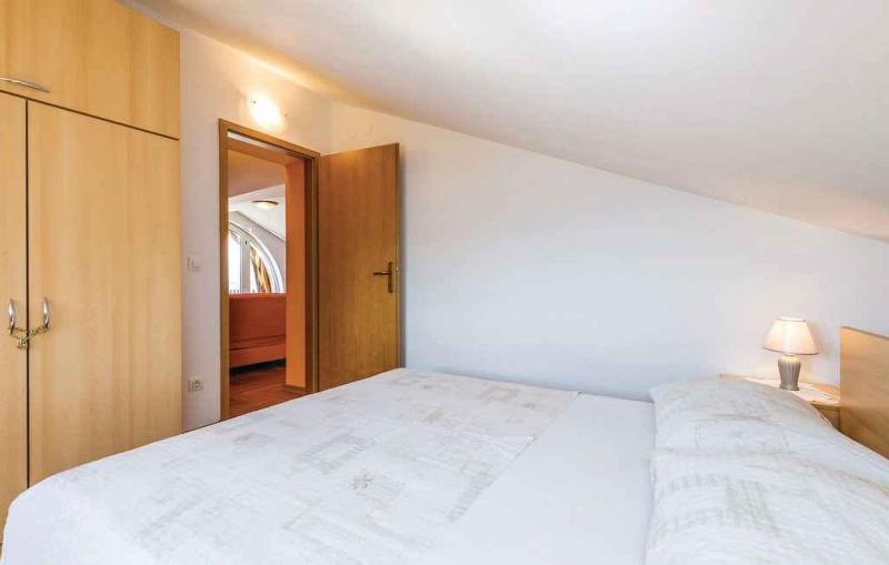 Apartment in Senj 17249 - image 12
