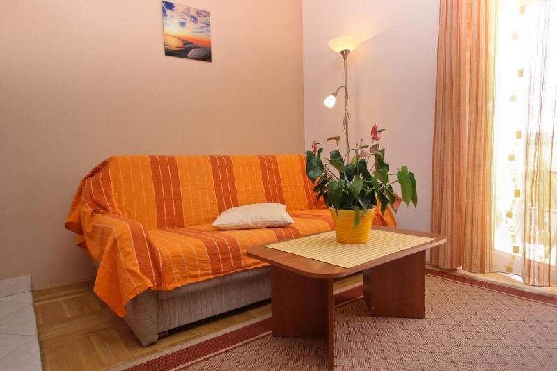 One-Bedroom Apartment with Terrace and Sea View image 2