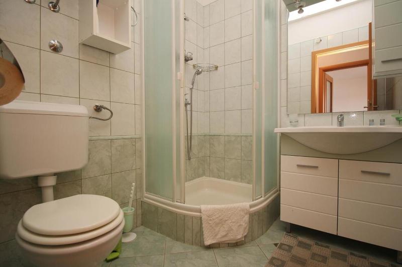 One-Bedroom Apartment with Terrace and Sea View image 2