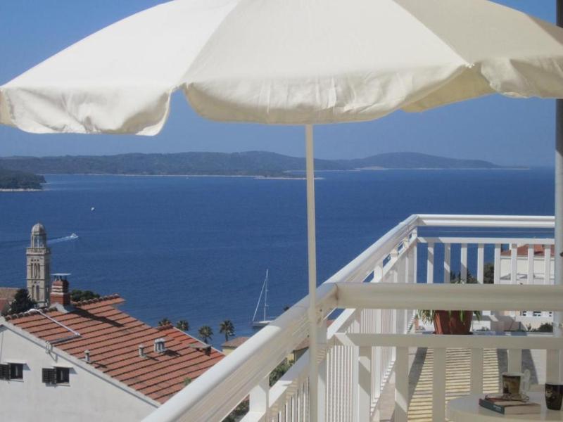 Studio Apartment in Hvar Town with Sea View Balcony Air Conditioning Wi-Fi (3666-1) - image 21