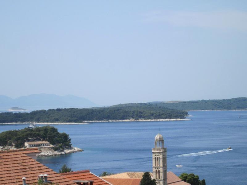Room in Hvar town with sea view terrace air conditioning Wi-Fi (3666-3) - image 2