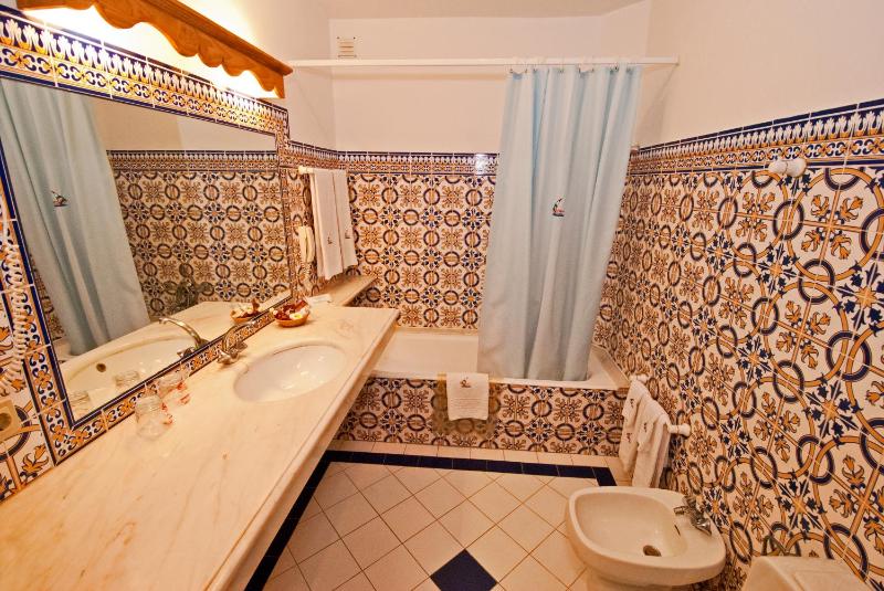 Single Room image 2