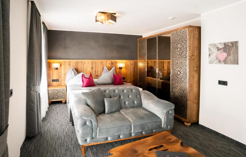 Superior Double Room image 2