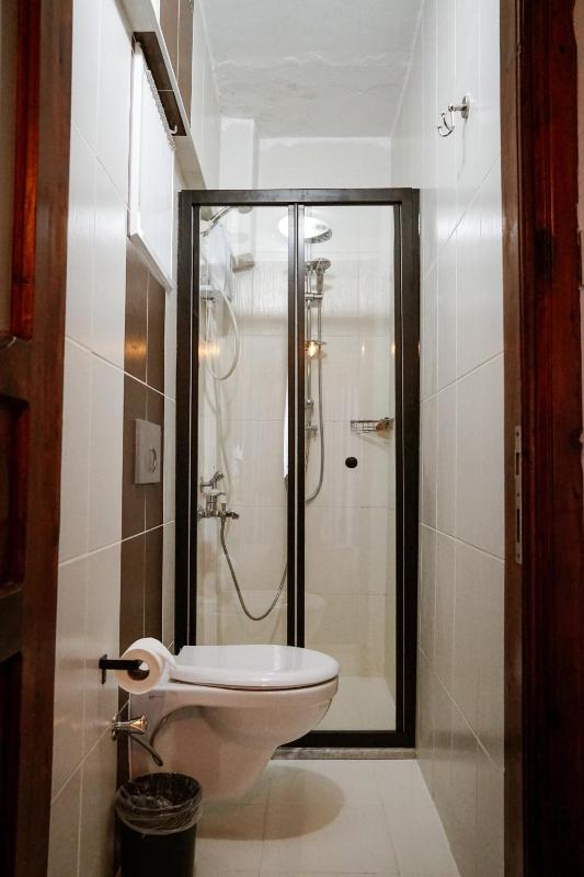 Double Room with Balcony and Sea View image 4