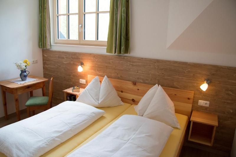 Deluxe Double Room with Balcony image 2