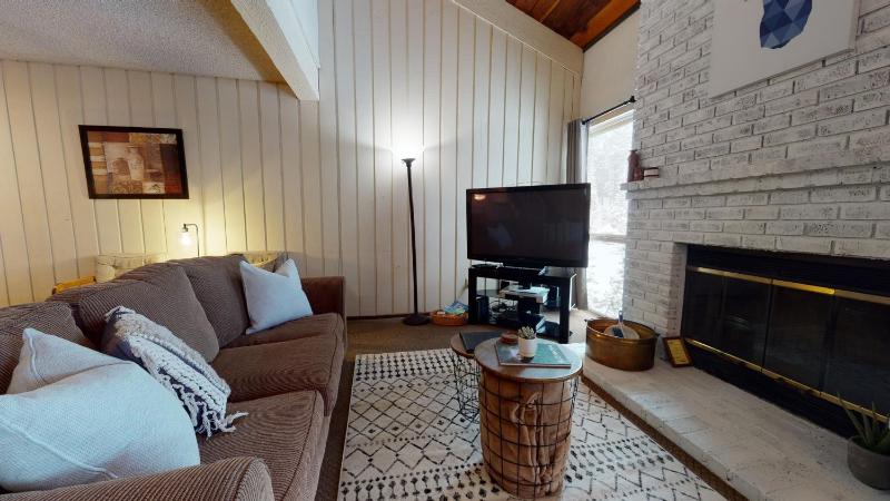 Three-Bedroom Apartment image 3