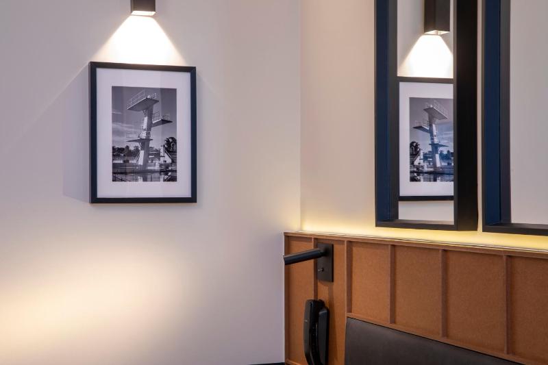 Standard Queen Room image 4