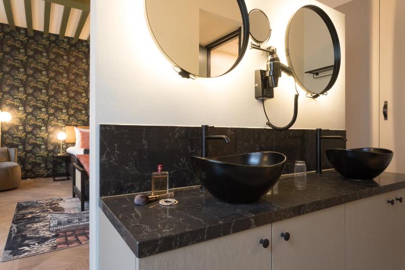 Superior Suite image 4