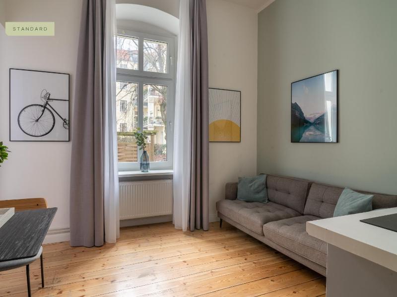 Standard Suite image 4