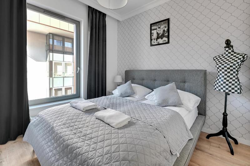 Grand Apartments - Modern Old Town Apartment - image 14