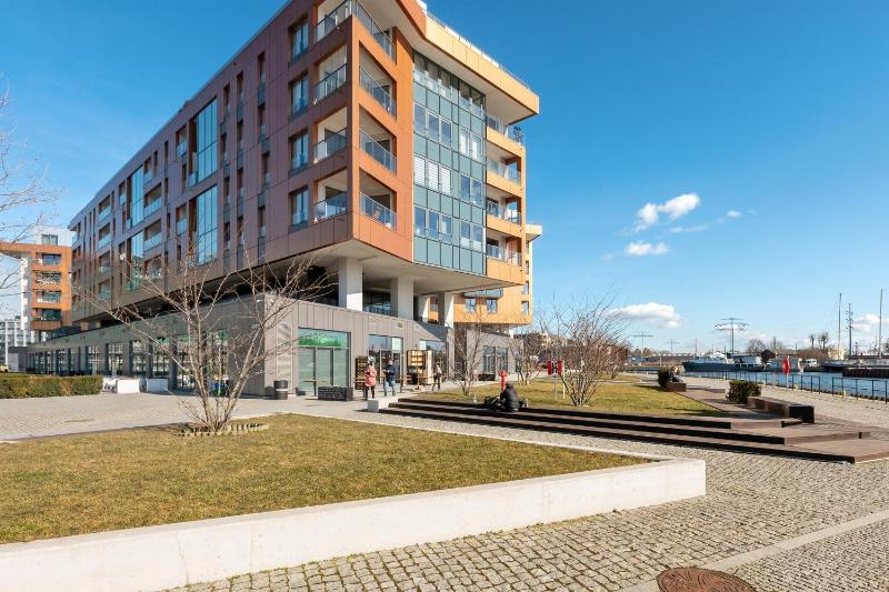 Grand Apartments - Modern Old Town Apartment - image 2
