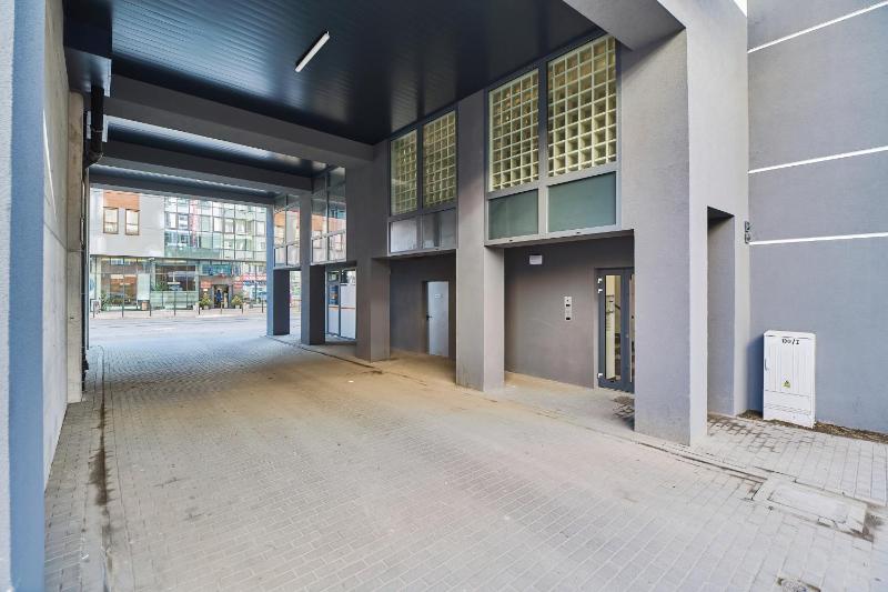 Modern Apartments Kościuszki with FREE GARAGE Wrocław by Noclegi Renters - image 25