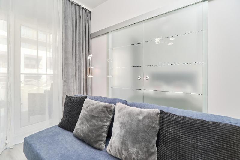 Modern Apartments Kościuszki with FREE GARAGE Wrocław by Noclegi Renters - image 30