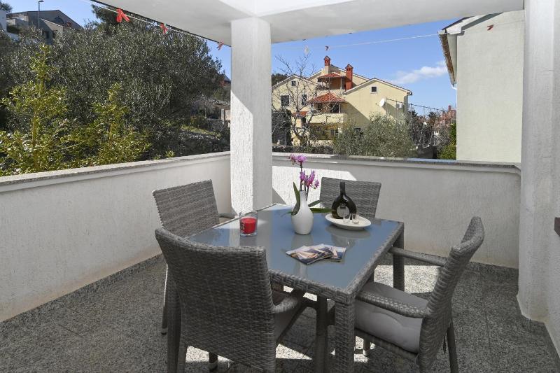 Apartments Sunčica - image 12