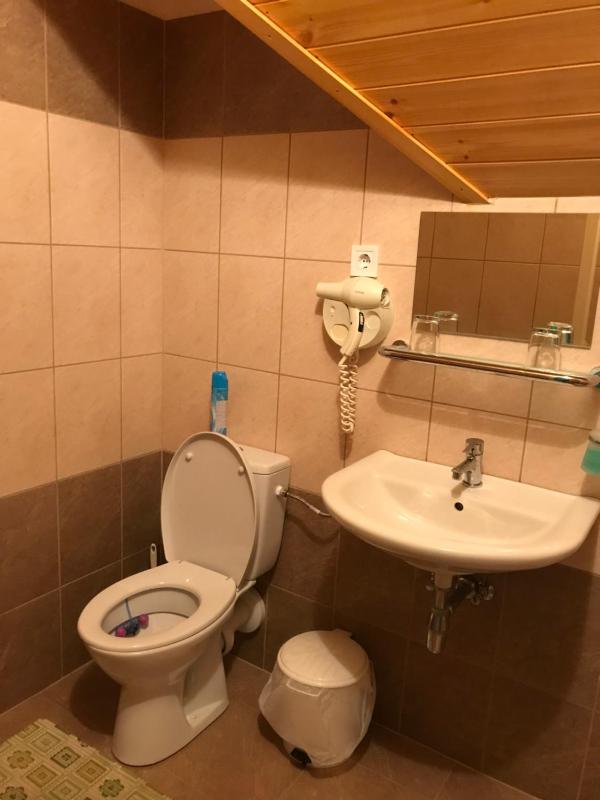 Triple Room with Bathroom image 2