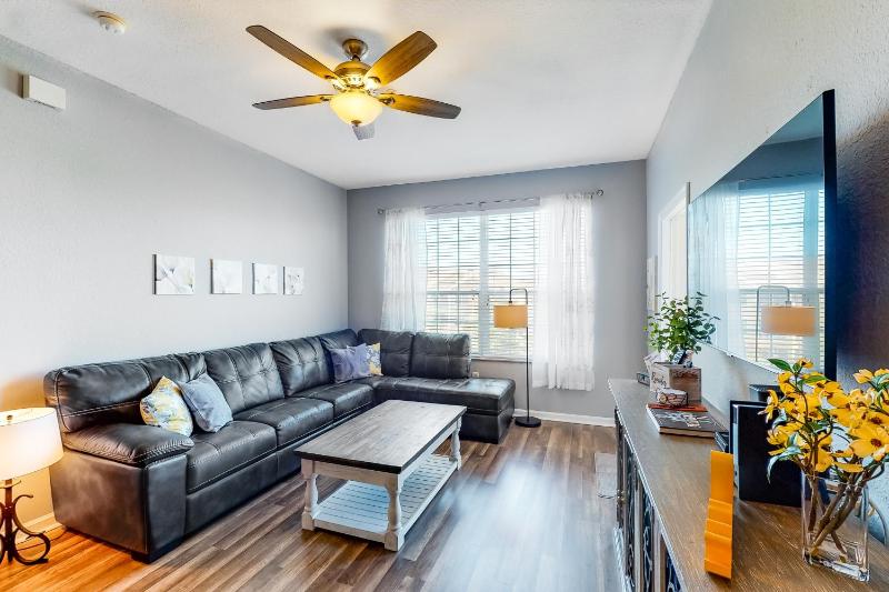 Three Bedroom Apartment image 2