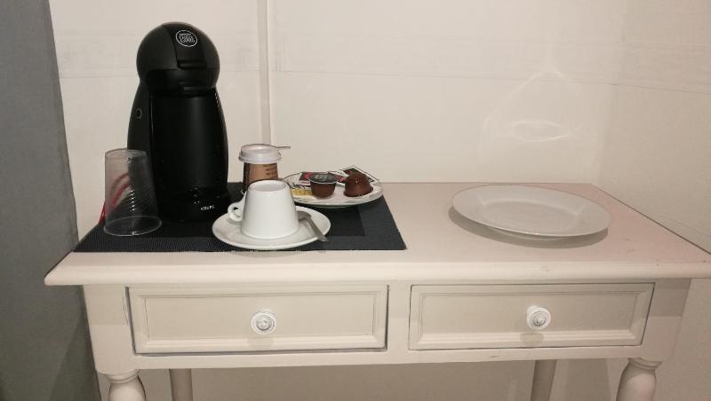 Hostal La Campana - image 5