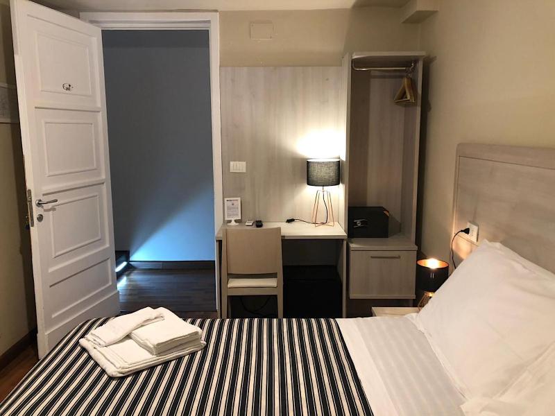 B&B Elios Rooms - image 6