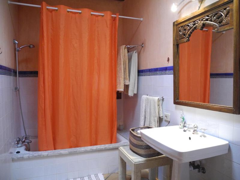 One-Bedroom Cottage with Terrace (4 Adults) image 2