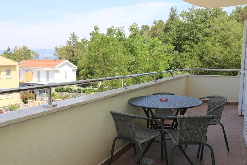 Two-Bedroom Apartment with Balcony image 2