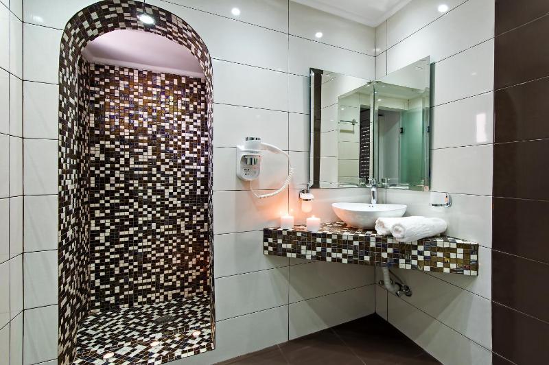 Junior Suite image 2