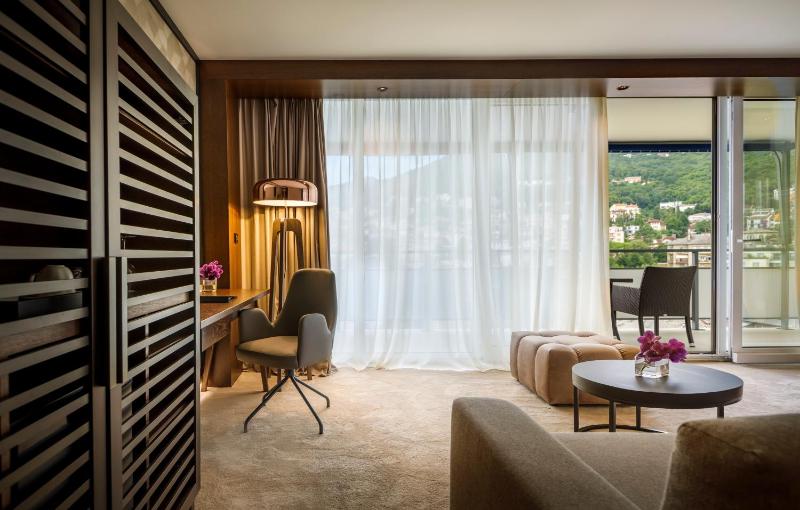 Junior Suite image 4