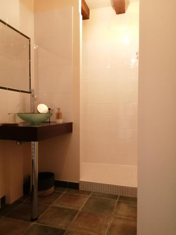 Triple Room with Garden View image 4