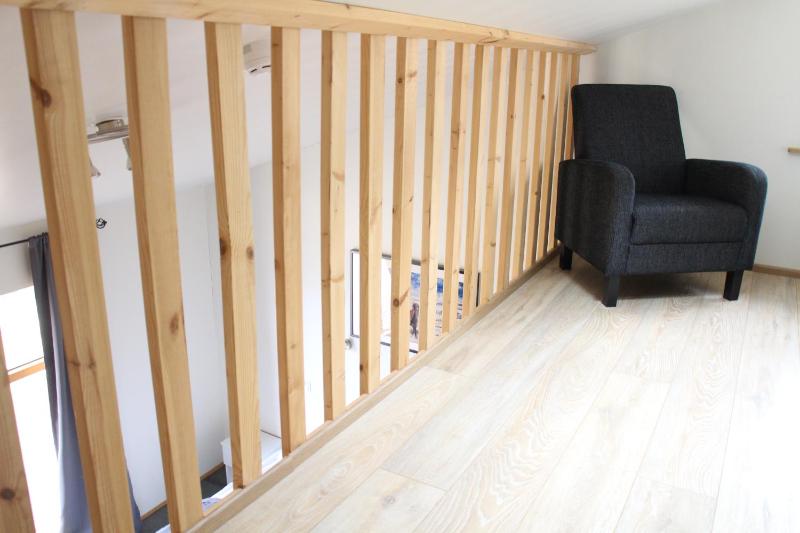 Family Room image 3