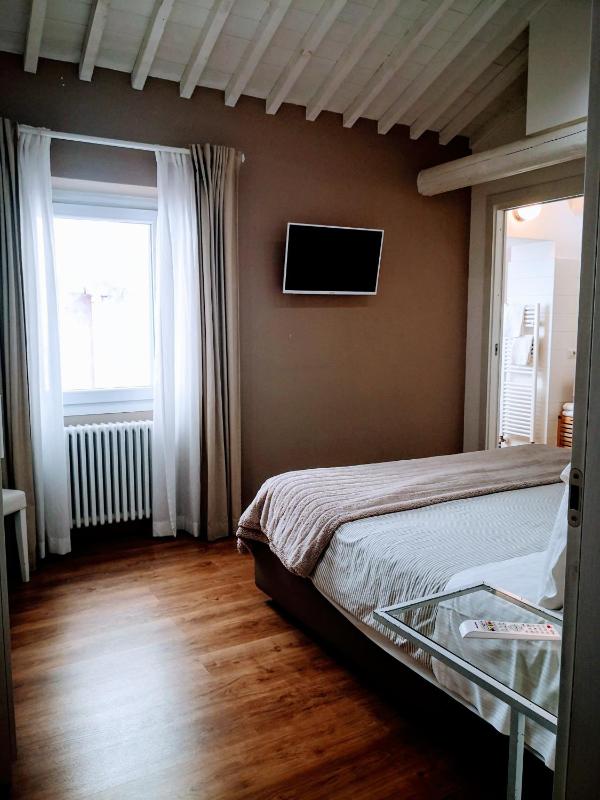 La Maison De Charme ROOMS - image 15