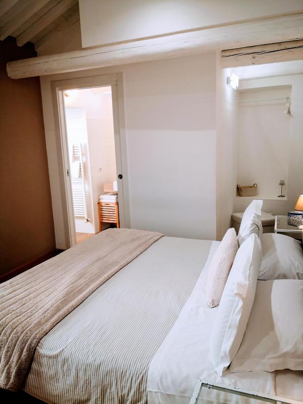 La Maison De Charme ROOMS - image 9