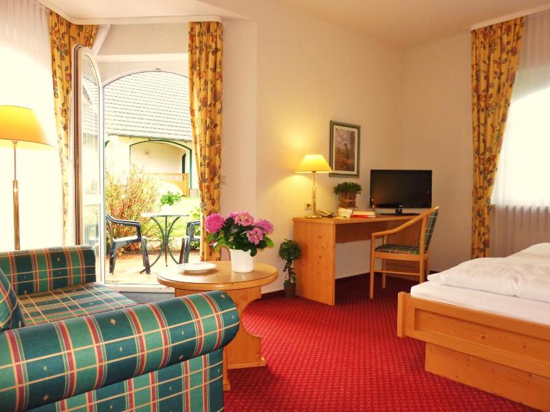 Comfort Double Room with Terrace image 2