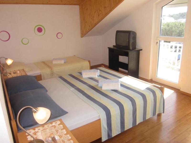 Apartment in Hvar town with sea view terrace air conditioning W-LAN (3666-5) - image 9