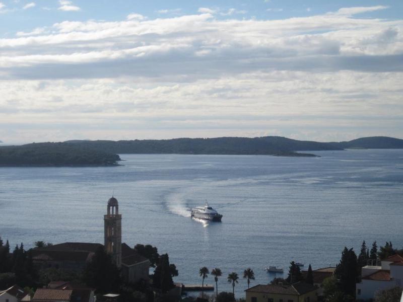 Apartment in Hvar town with sea view terrace air conditioning W-LAN (3666-5) - image 15