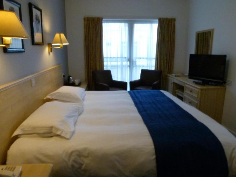 Budget Double or Twin Room image 2
