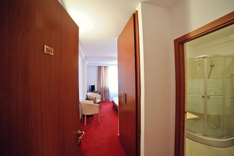 Standard Apartment image 3
