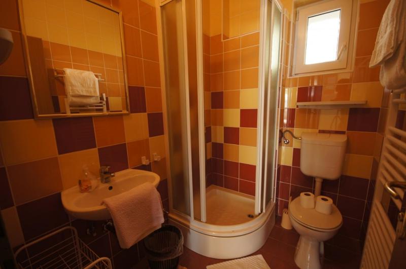Apartment 75-7 - image 13
